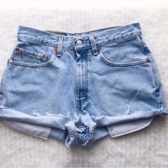 Levi's Pants - Vintage High Waisted Levi Shorts - Light (XXS-M)